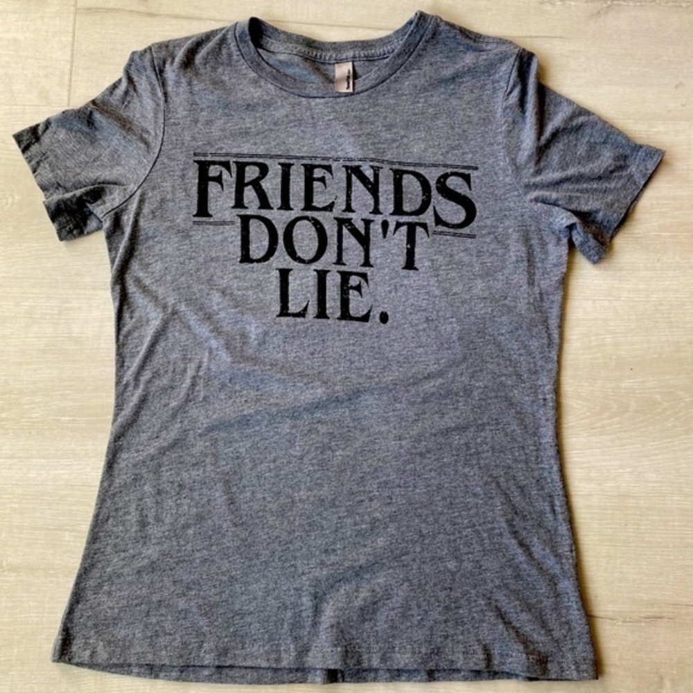 Stranger things‎ T sz S by Thread Tank designs